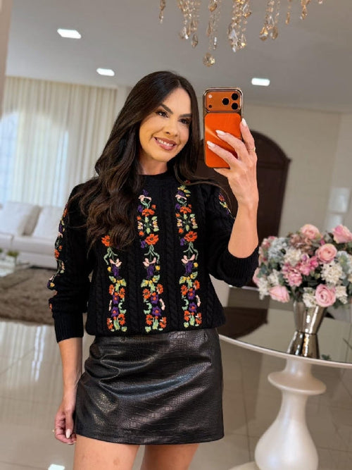 Blusa em Tricô Preta Lorraine